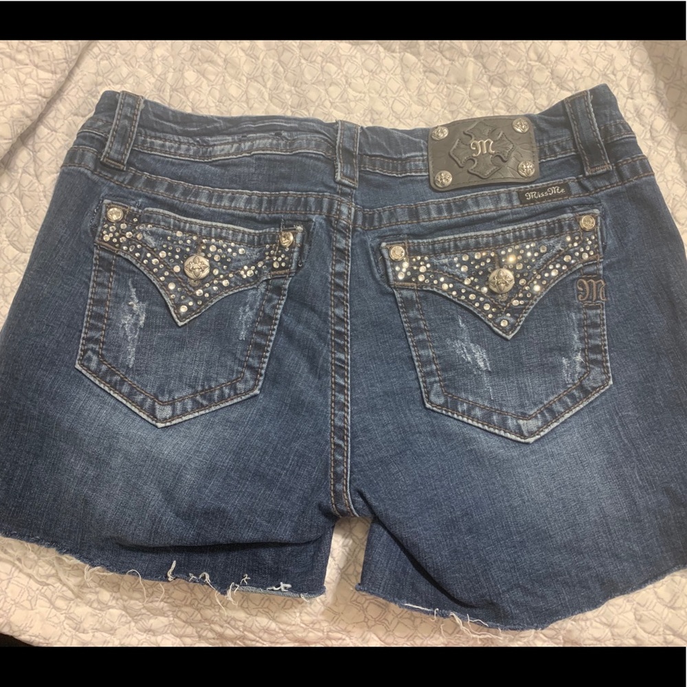 Miss Me Mid Rise Easy Shorts